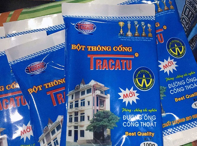 Thực hiện thông cống hiệu quả bằng bột thông cống