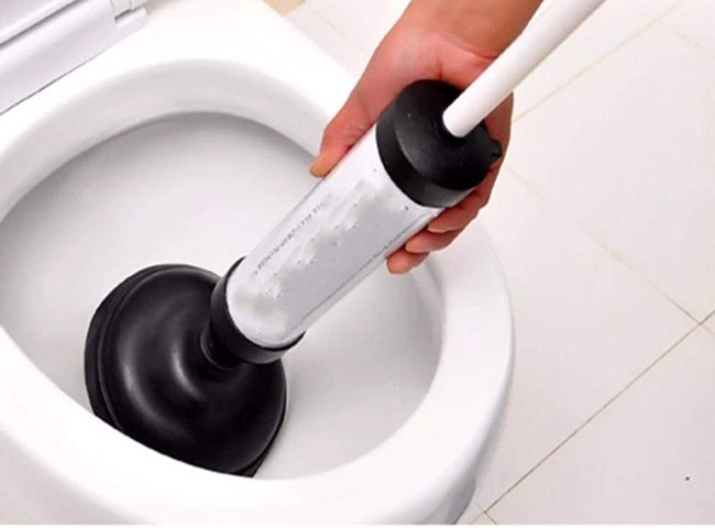 Sản phẩm súng tạo áp lực nước bồn cầu được nhiều người sử dụng