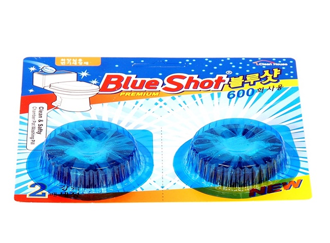 Sử dụng vi&ecirc;n tẩy bồn cầu Blue Shot từ một c&ocirc;ng ty uy t&iacute;n